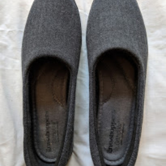 grasshopper shoes narrow width